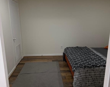 7824 Whiterim Terrace - Photo Thumbnail 9