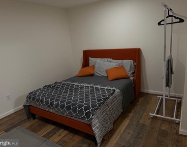 7824 Whiterim Terrace - Photo Thumbnail 8