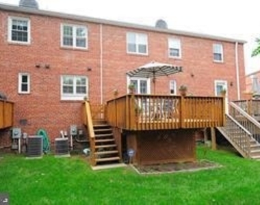 5042 Bradley Boulevard - Photo Thumbnail 20