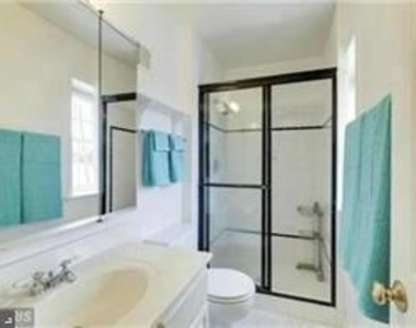 5042 Bradley Boulevard - Photo Thumbnail 13