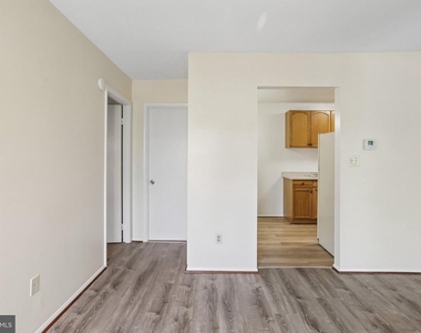11925 Parklawn Drive - Photo Thumbnail 19