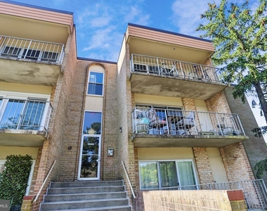 11925 Parklawn Drive - Photo Thumbnail 47