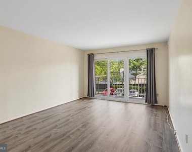 11925 Parklawn Drive - Photo Thumbnail 11