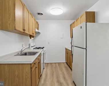 11925 Parklawn Drive - Photo Thumbnail 22