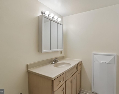 11925 Parklawn Drive - Photo Thumbnail 34