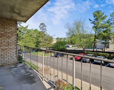 11925 Parklawn Drive - Photo Thumbnail 38