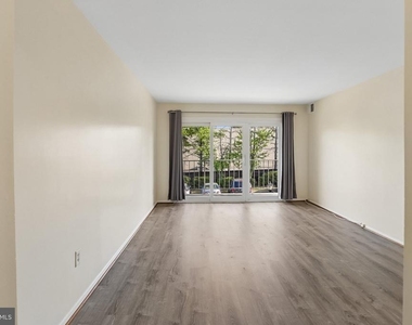 11925 Parklawn Drive - Photo Thumbnail 9