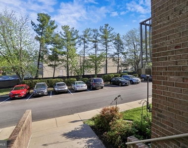 11925 Parklawn Drive - Photo Thumbnail 37