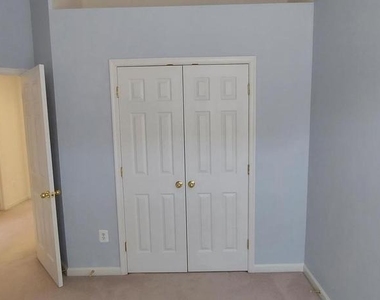 7112 Silverleaf Oak Road - Photo Thumbnail 25