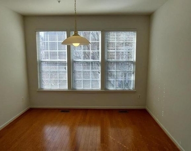 7112 Silverleaf Oak Road - Photo Thumbnail 14
