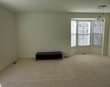7112 Silverleaf Oak Road - Photo Thumbnail 7