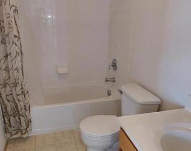 7112 Silverleaf Oak Road - Photo Thumbnail 17