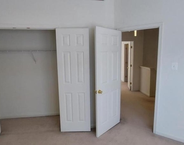 7112 Silverleaf Oak Road - Photo Thumbnail 23