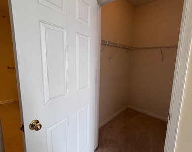 900 Marshy Cove - Photo Thumbnail 11