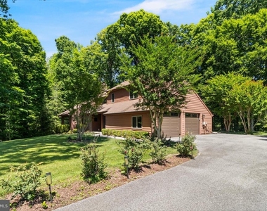 8150 Plowden Drive - Photo Thumbnail 9
