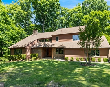 8150 Plowden Drive - Photo Thumbnail 5