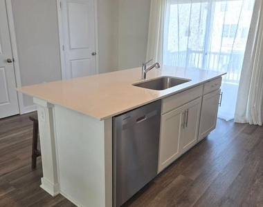 519 Swift Heron Ave - Photo Thumbnail 2