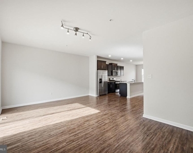1806 Kellington Court - Photo Thumbnail 14