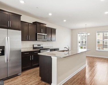 1806 Kellington Court - Photo Thumbnail 6