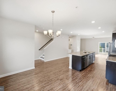 1806 Kellington Court - Photo Thumbnail 9