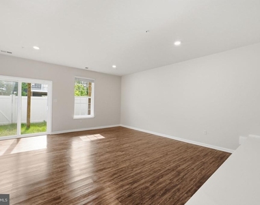 1806 Kellington Court - Photo Thumbnail 3