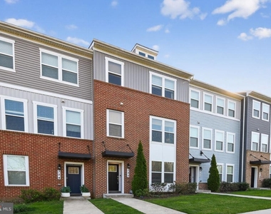 322 Bright Light Court - Photo Thumbnail 1