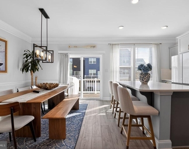 322 Bright Light Court - Photo Thumbnail 22