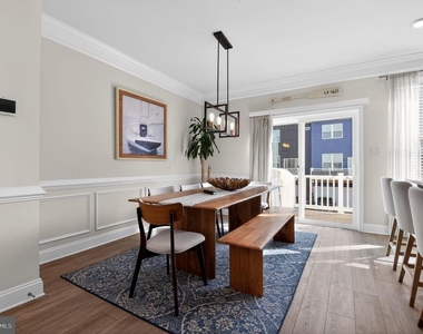 322 Bright Light Court - Photo Thumbnail 20
