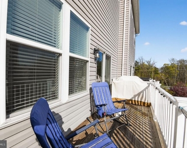 322 Bright Light Court - Photo Thumbnail 35