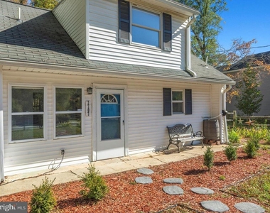 7707 Warsaw Avenue - Photo Thumbnail 3