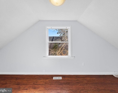 7707 Warsaw Avenue - Photo Thumbnail 23
