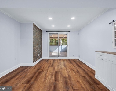 7707 Warsaw Avenue - Photo Thumbnail 13