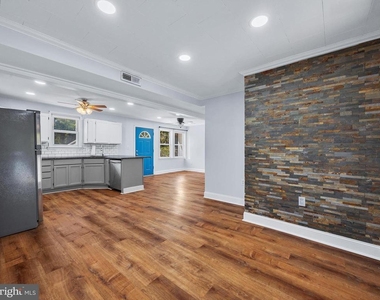 7707 Warsaw Avenue - Photo Thumbnail 14