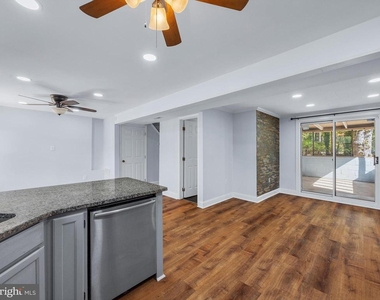 7707 Warsaw Avenue - Photo Thumbnail 11
