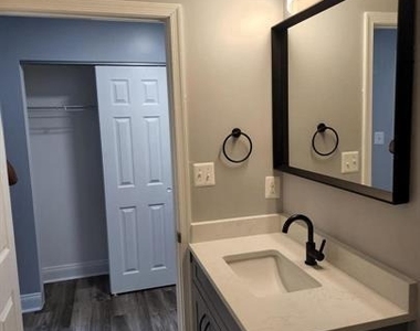 832 Estuary Drive - Photo Thumbnail 9