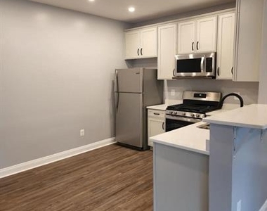 832 Estuary Drive - Photo Thumbnail 2