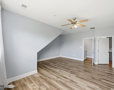 832 Estuary Drive - Photo Thumbnail 13