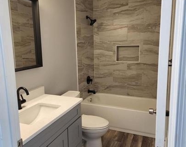 832 Estuary Drive - Photo Thumbnail 10