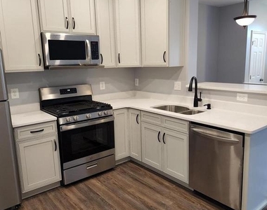 832 Estuary Drive - Photo Thumbnail 1