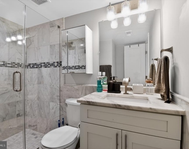 847 20th Street Ne - Photo Thumbnail 16
