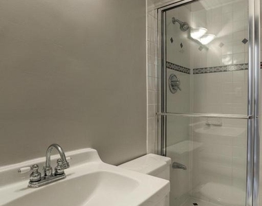 2531 Queen Annes Lane Nw - Photo Thumbnail 16