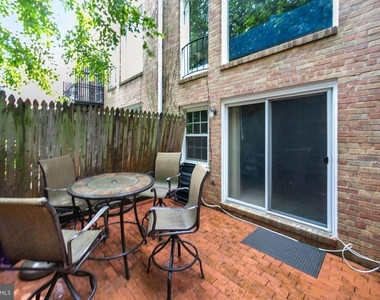 2531 Queen Annes Lane Nw - Photo Thumbnail 26