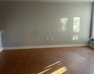 800 4th Street Sw - Photo Thumbnail 6