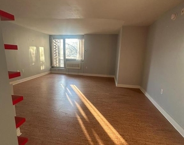 800 4th Street Sw - Photo Thumbnail 2