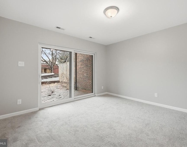 3248 Jones Court Nw - Photo Thumbnail 9