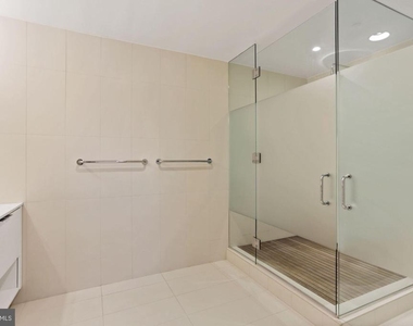 1111 24th Street Nw - Photo Thumbnail 14
