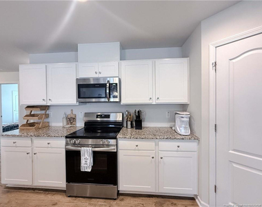 127 Arlington Drive - Photo Thumbnail 6