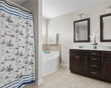 820 Leah Street - Photo Thumbnail 16