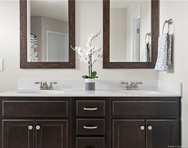 820 Leah Street - Photo Thumbnail 17