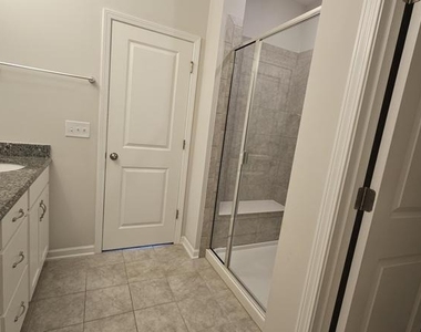 1038 Manorhaven Drive - Photo Thumbnail 28